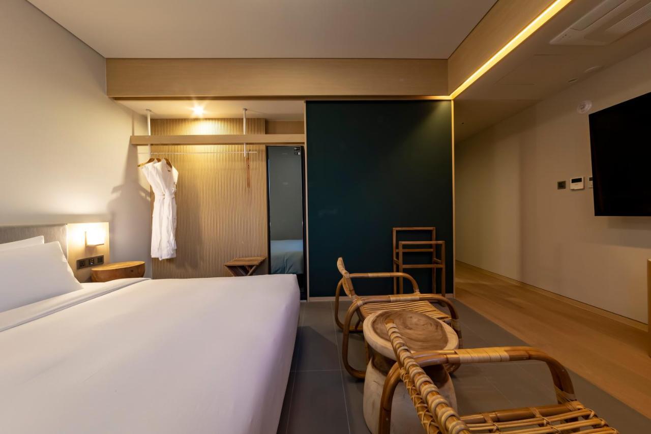 Hound Hotel Haeundae Signature Пусан Екстер'єр фото