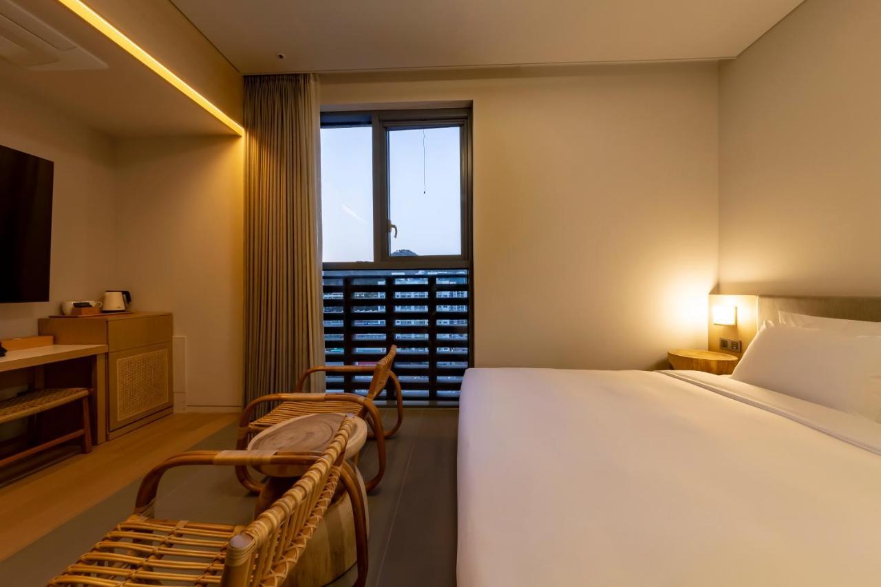Hound Hotel Haeundae Signature Пусан Екстер'єр фото