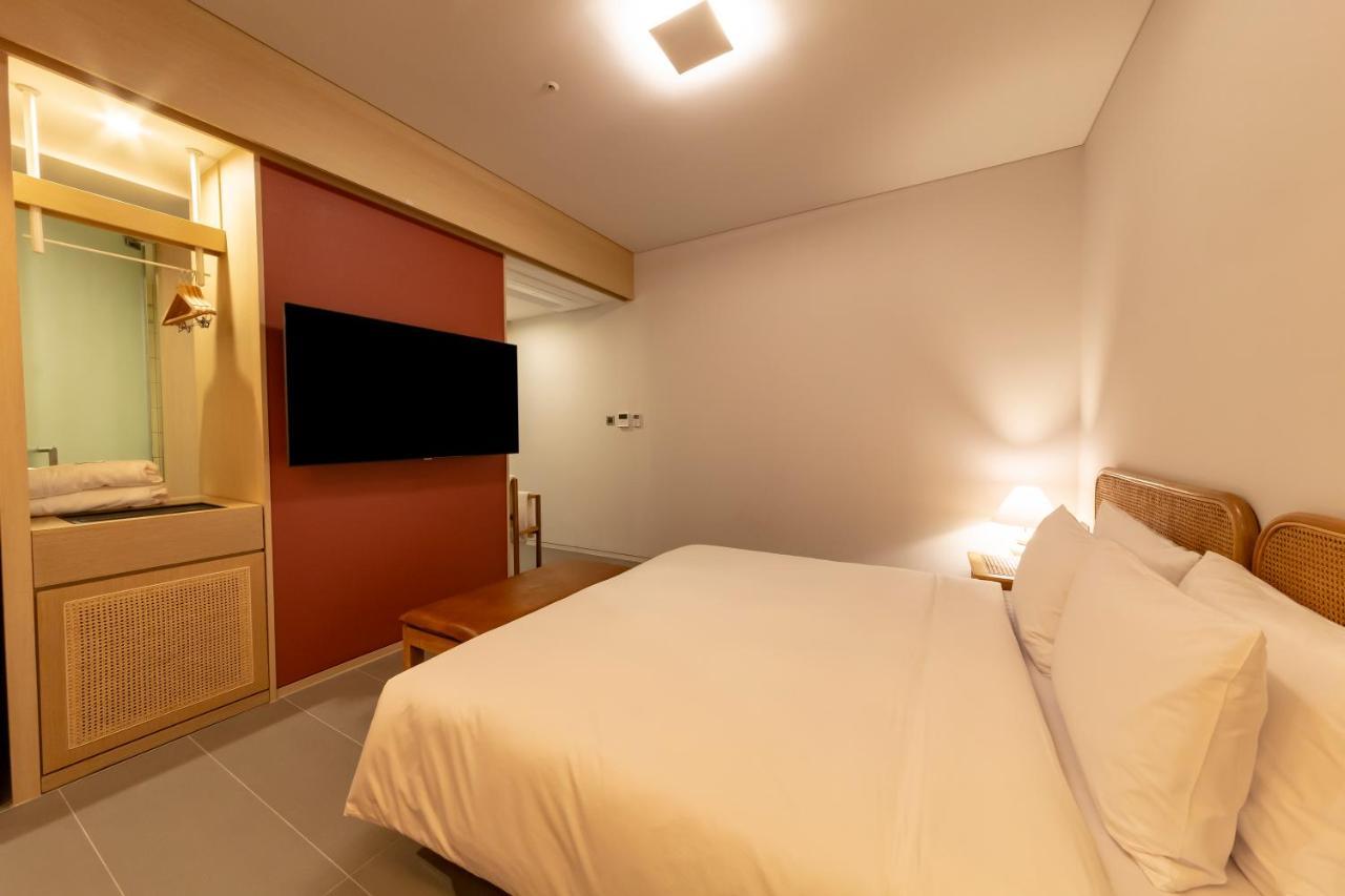 Hound Hotel Haeundae Signature Пусан Екстер'єр фото