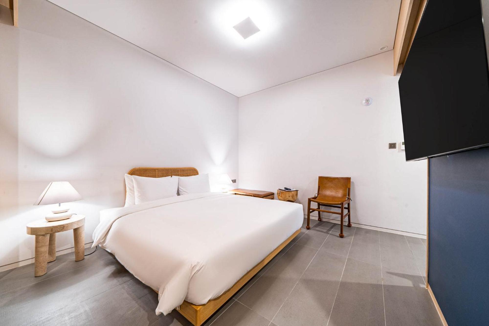 Hound Hotel Haeundae Signature Пусан Екстер'єр фото